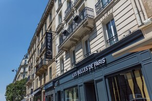Suite | Street view