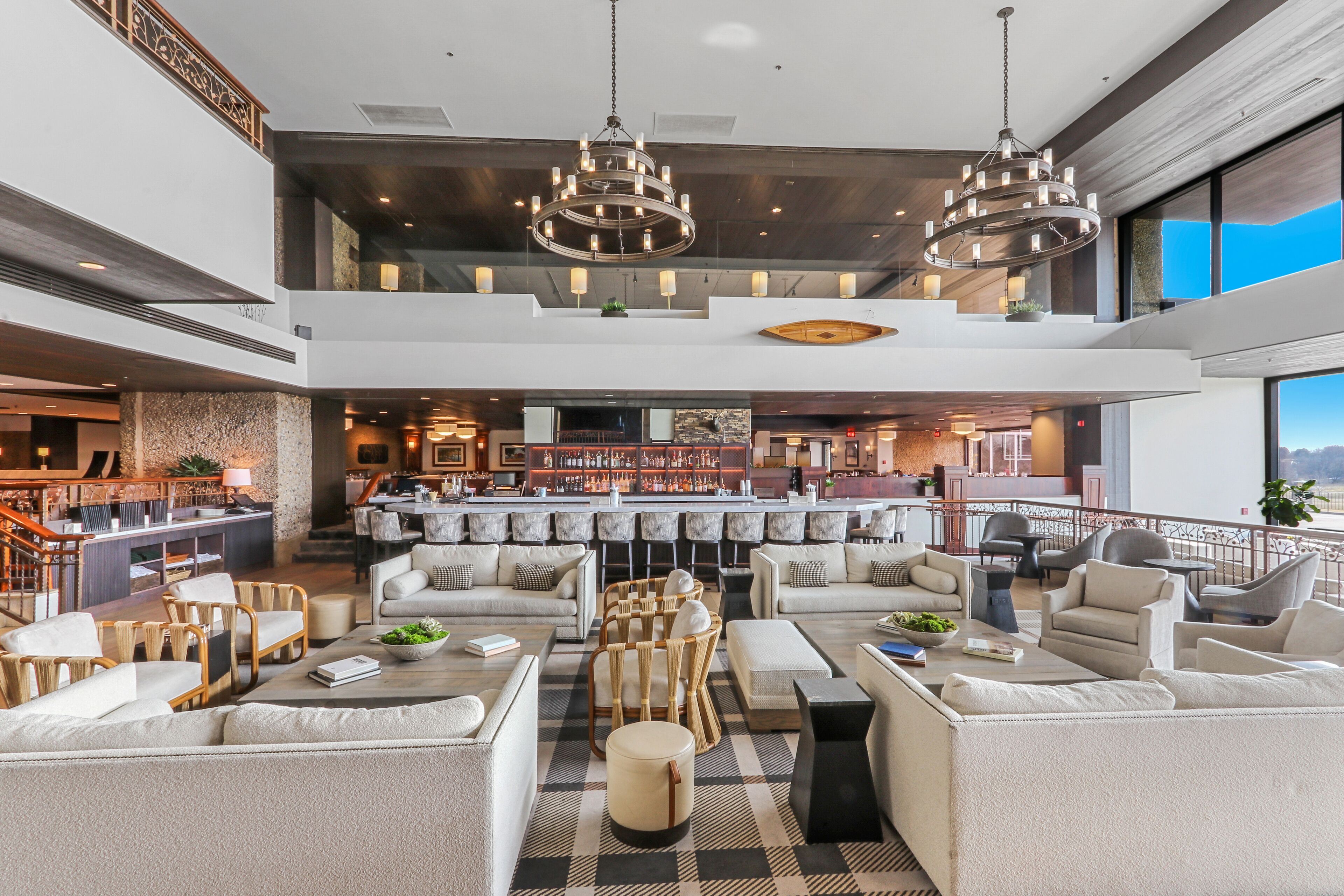 2 bars/lounges, een poolbar