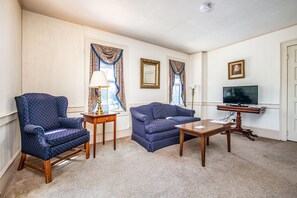 Individually decorated, individually furnished, iron/ironing board - Wayside Inn (Middletown)