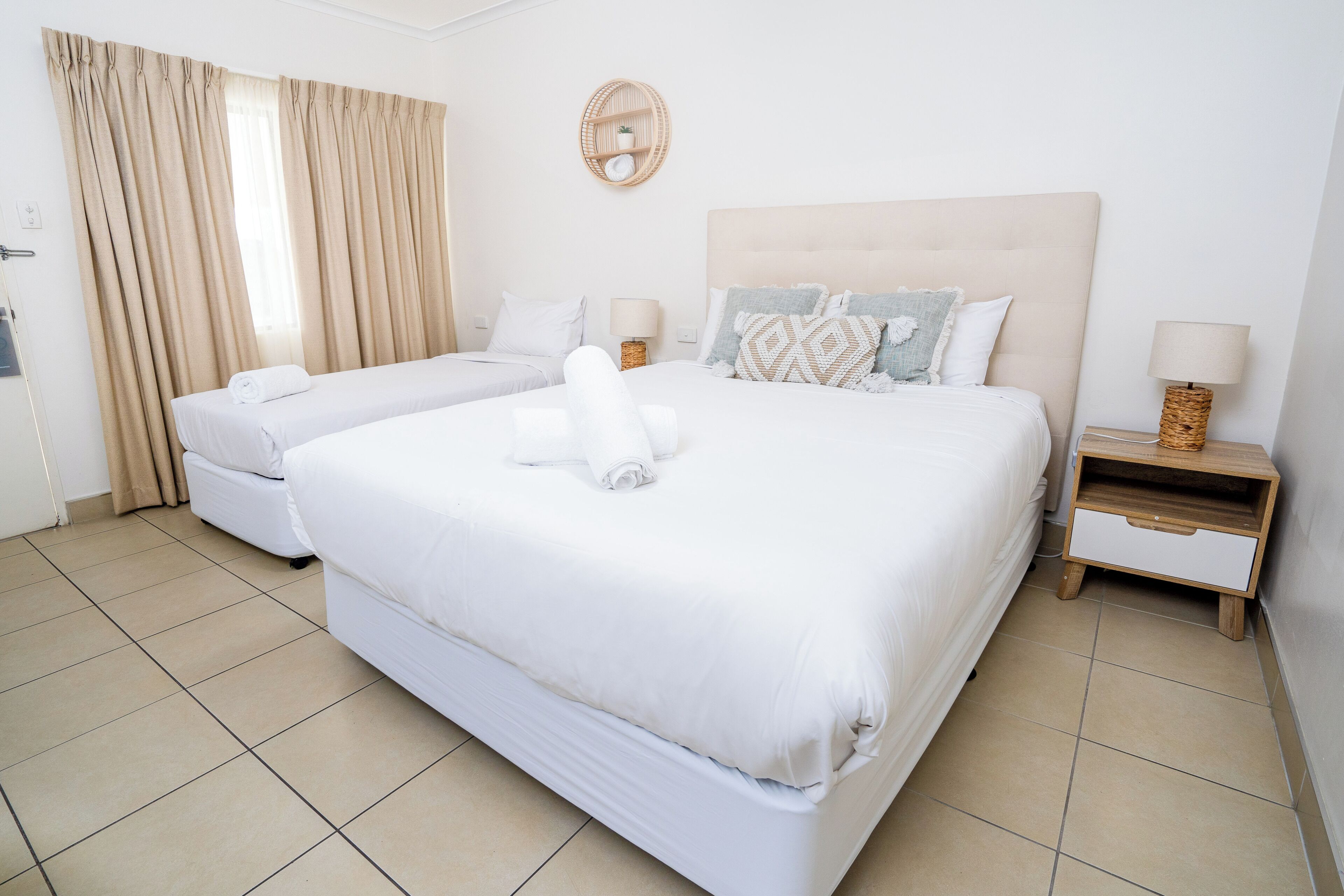 Standard Twin Room, Multiple Beds | Desk, laptop workspace, iron/ironing board, free WiFi