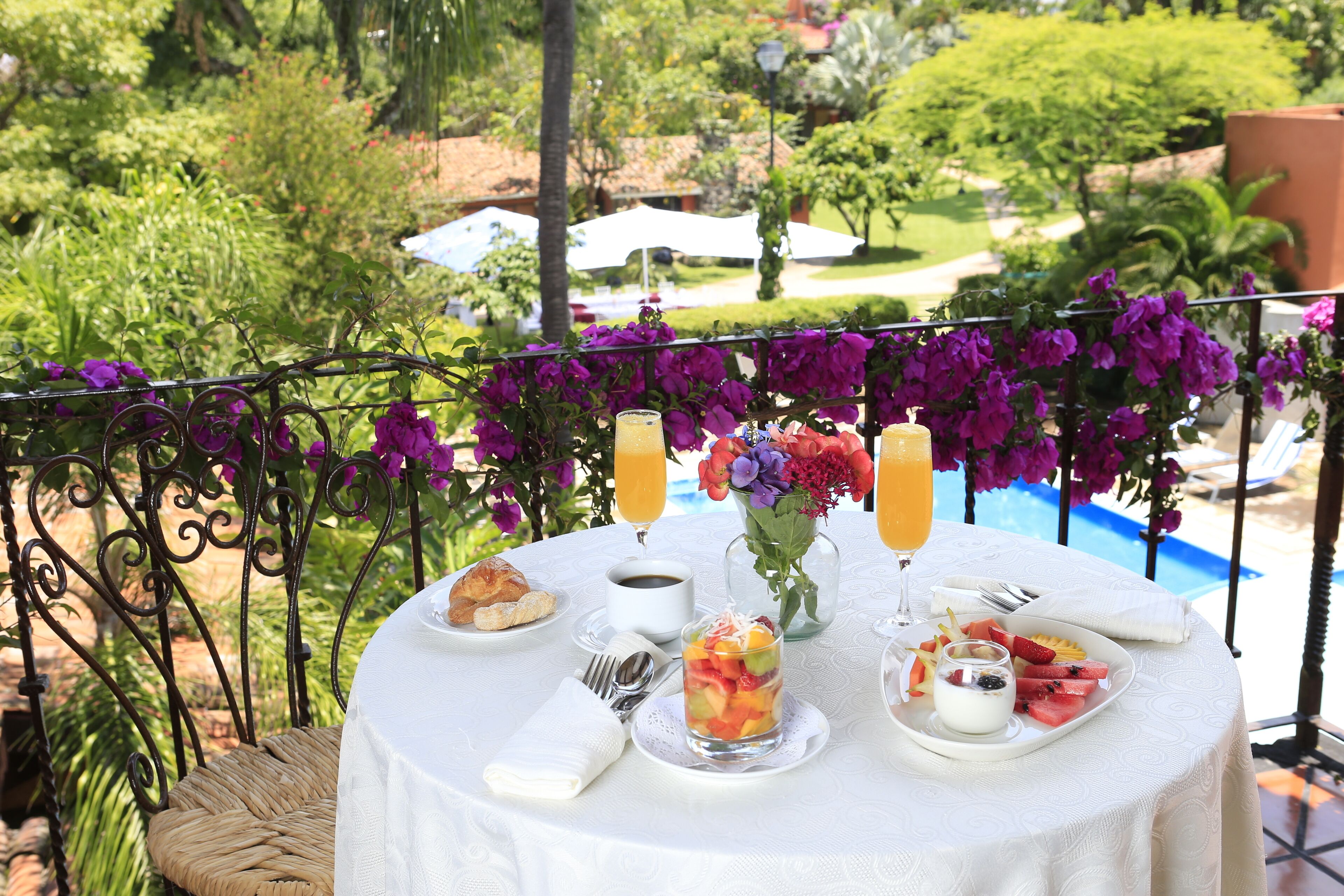 Terraza Suite King Jacuzzi | Restaurante | Se sirven desayunos, comidas, cenas y brunch