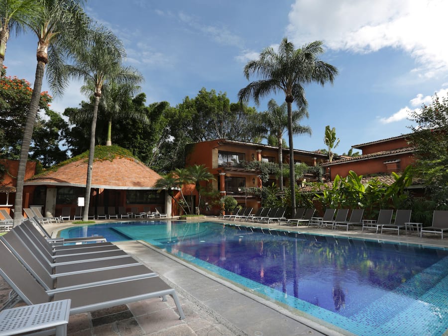 3 piscinas al aire libre, sombrillas, tumbonas