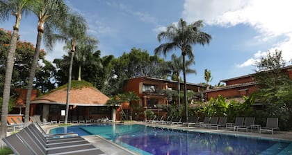 Hosteria Las Quintas Hotel