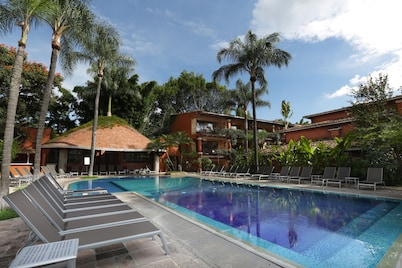 Hosteria Las Quintas Hotel