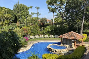 3 outdoor pools, pool umbrellas, sun loungers