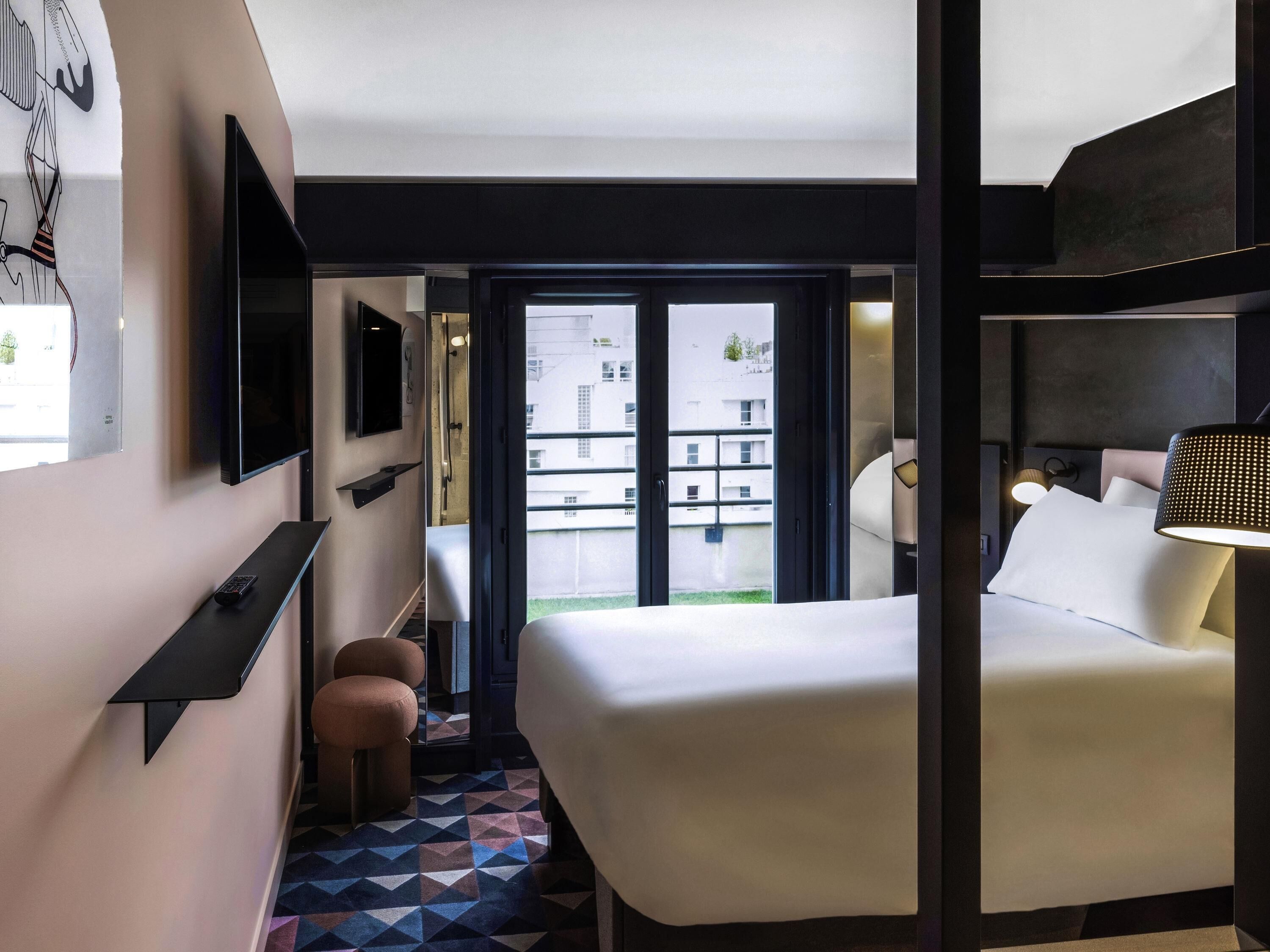 2 Chambres Doubles Adjacentes | Literie de qualité, coffre-fort pour ordinateur portable, bureau