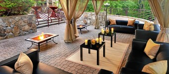 Hilton Peachtree City Atlanta Hotel & Conference Center