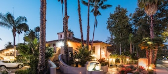 Inn By The Harbor