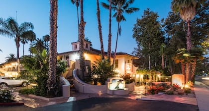 Inn By The Harbor