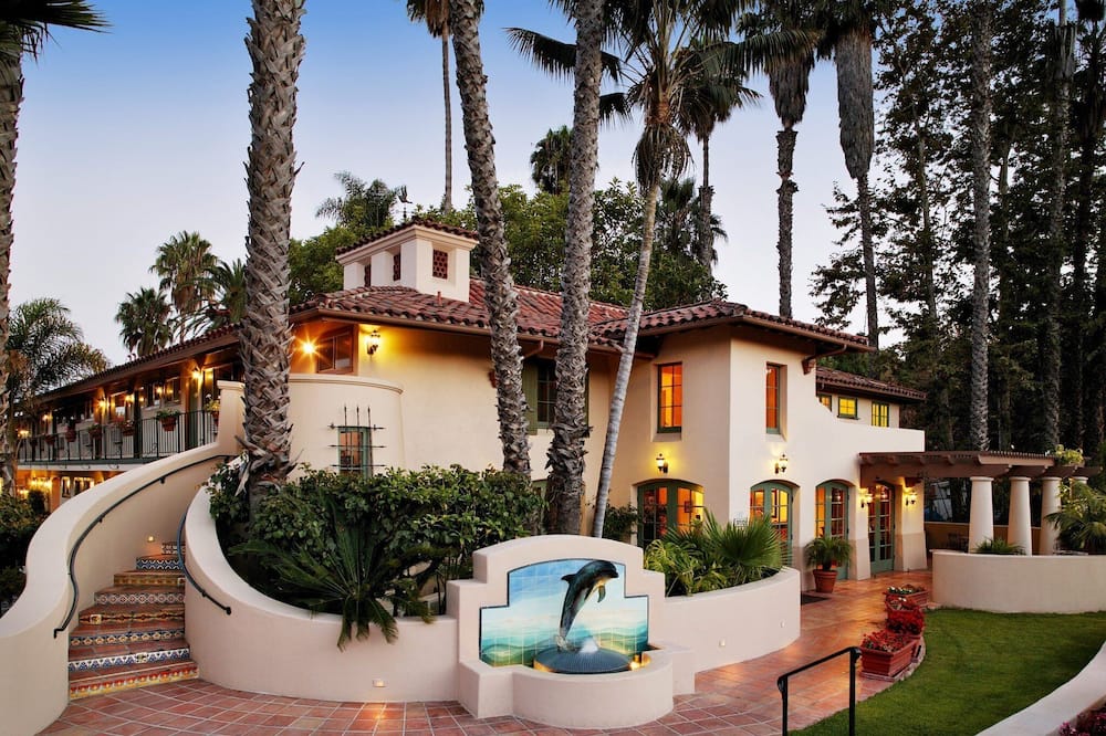 Inn By The Harbor