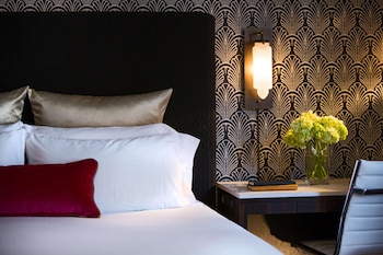 Egyptian cotton sheets, premium bedding, down comforters, pillowtop beds at The Allegro Royal Sonesta Hotel Chicago Loop