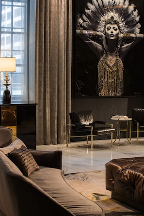 Sala de estar en el lobby