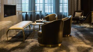 Área de estar no saguão