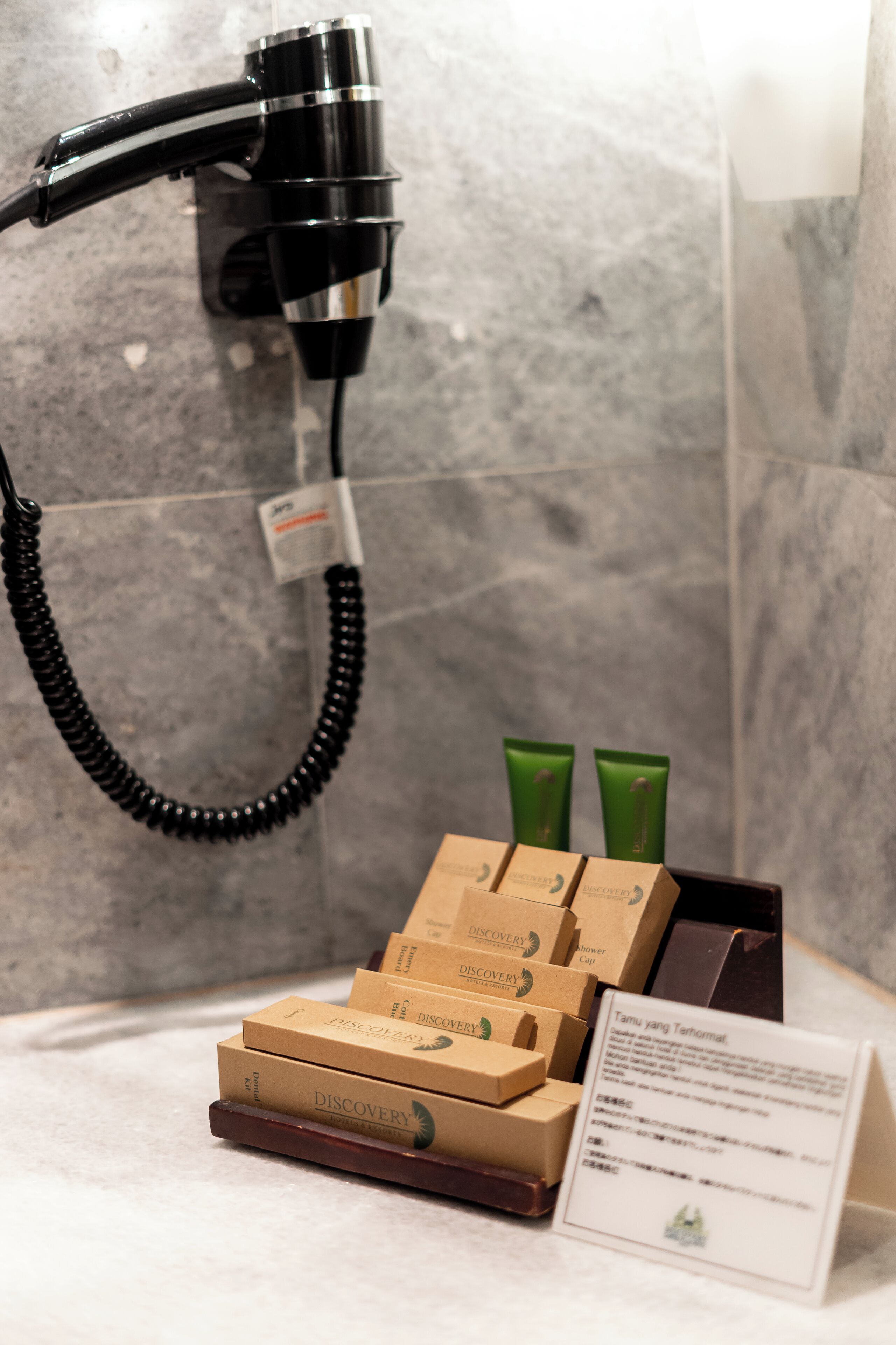 combined shower/bathtub, free toiletries, hair dryer, bathrobes