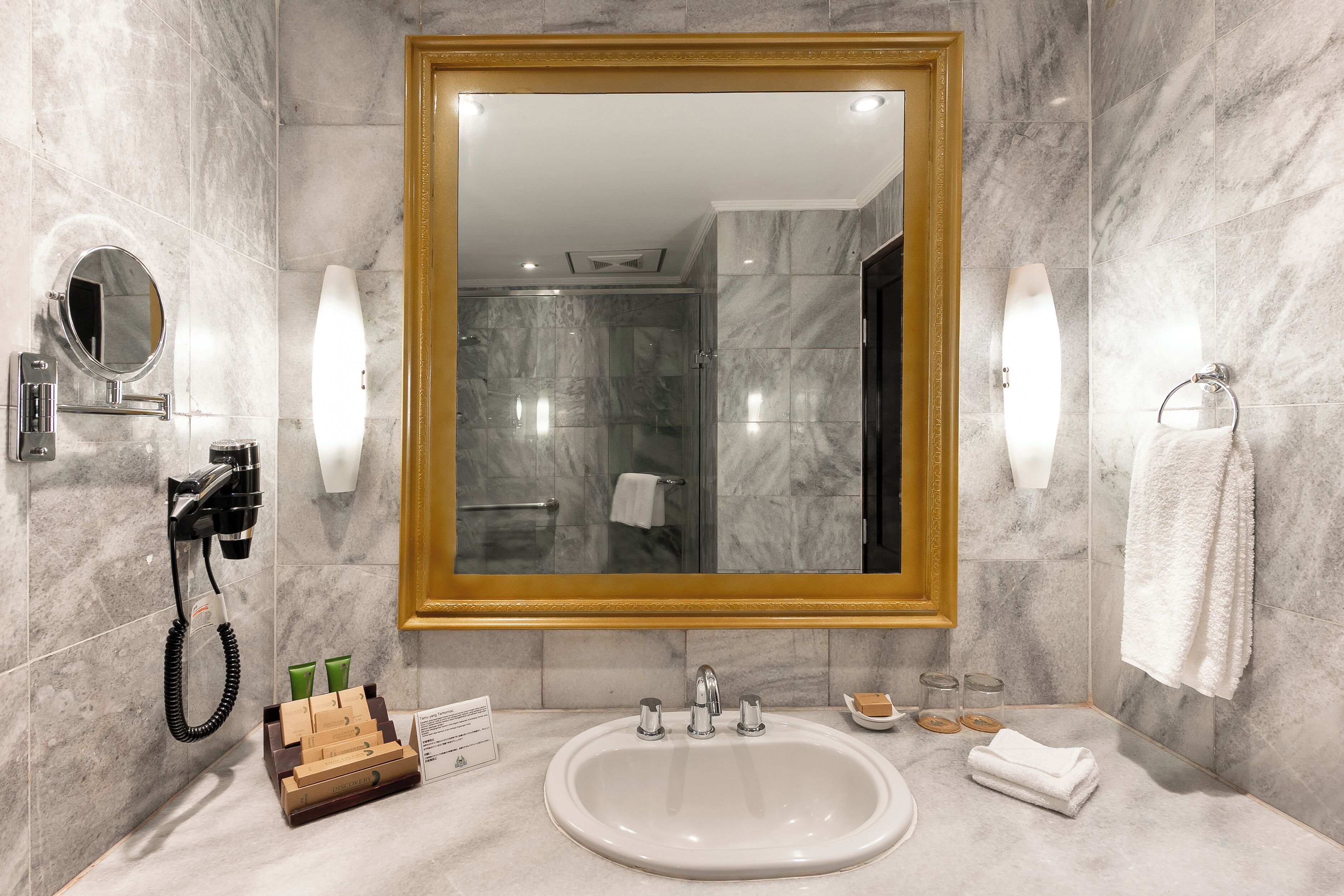 combined shower/bathtub, free toiletries, hair dryer, bathrobes