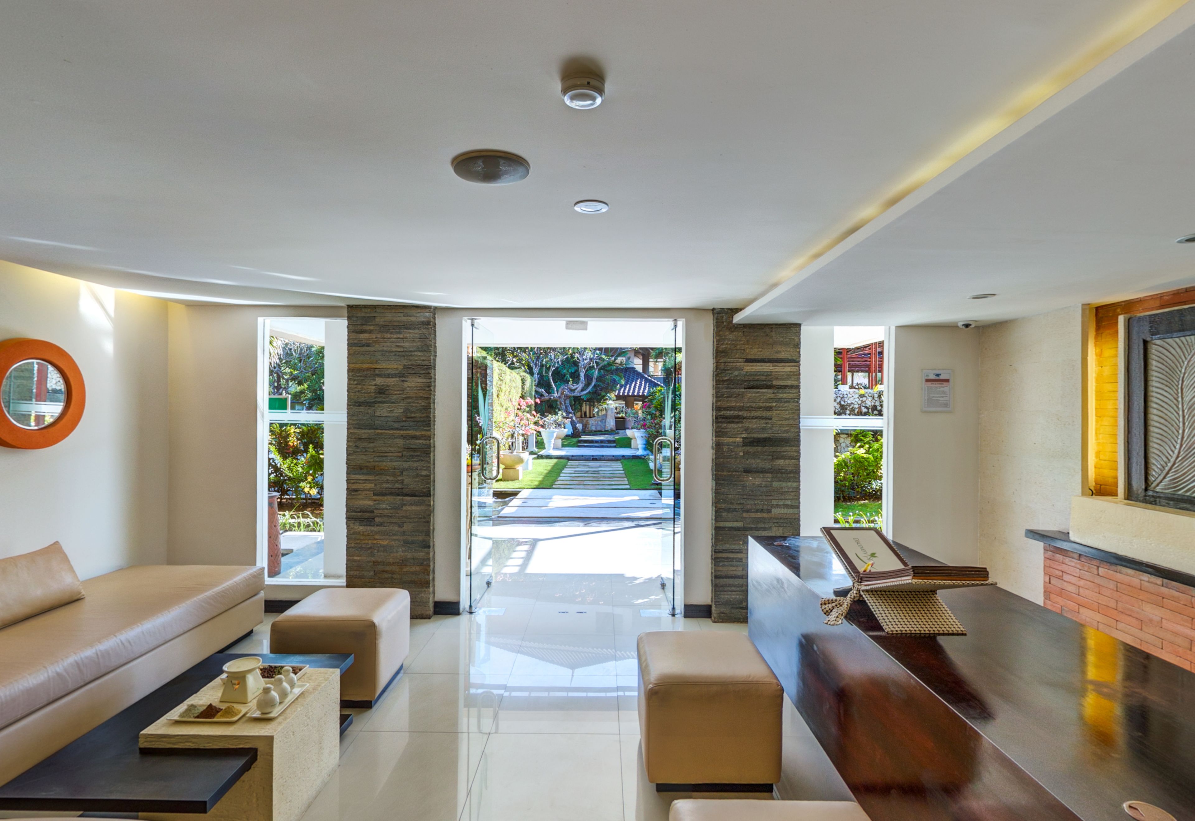 couples treatment room(s), body treatments, body wraps, body scrubs