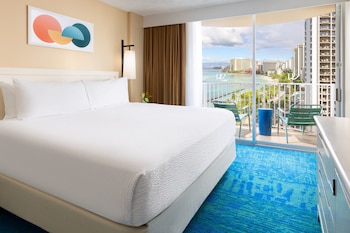 In-room safe, blackout drapes, iron/ironing board at The Twin Fin Hotel
