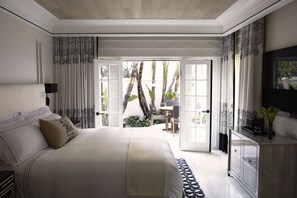 Bel-Air Suite with Patio | Egyptian cotton sheets, premium bedding, down duvets, pillow-top beds