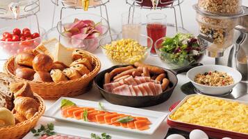 Daily full breakfast for a fee