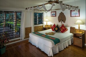 Individually decorated, individually furnished, desk, bed sheets