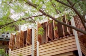 Hot tub, hot springs/mineral springs, body treatments, hydrotherapy - Lake House Daylesford (Daylesford)