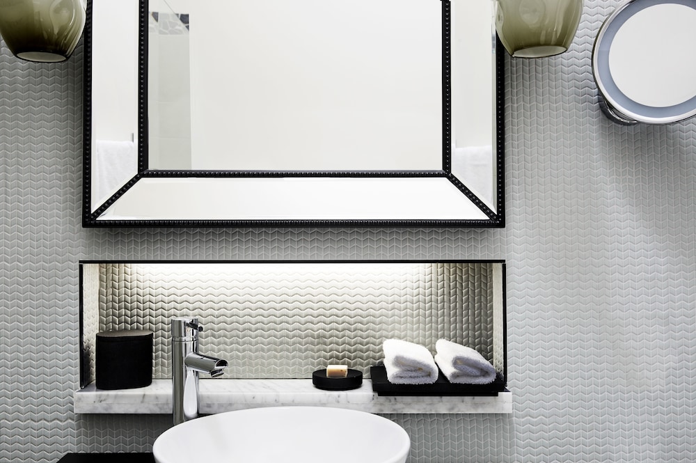 Lake House, Daylesford by null