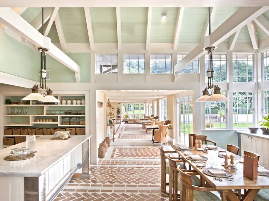 Free daily cooked-to-order breakfast