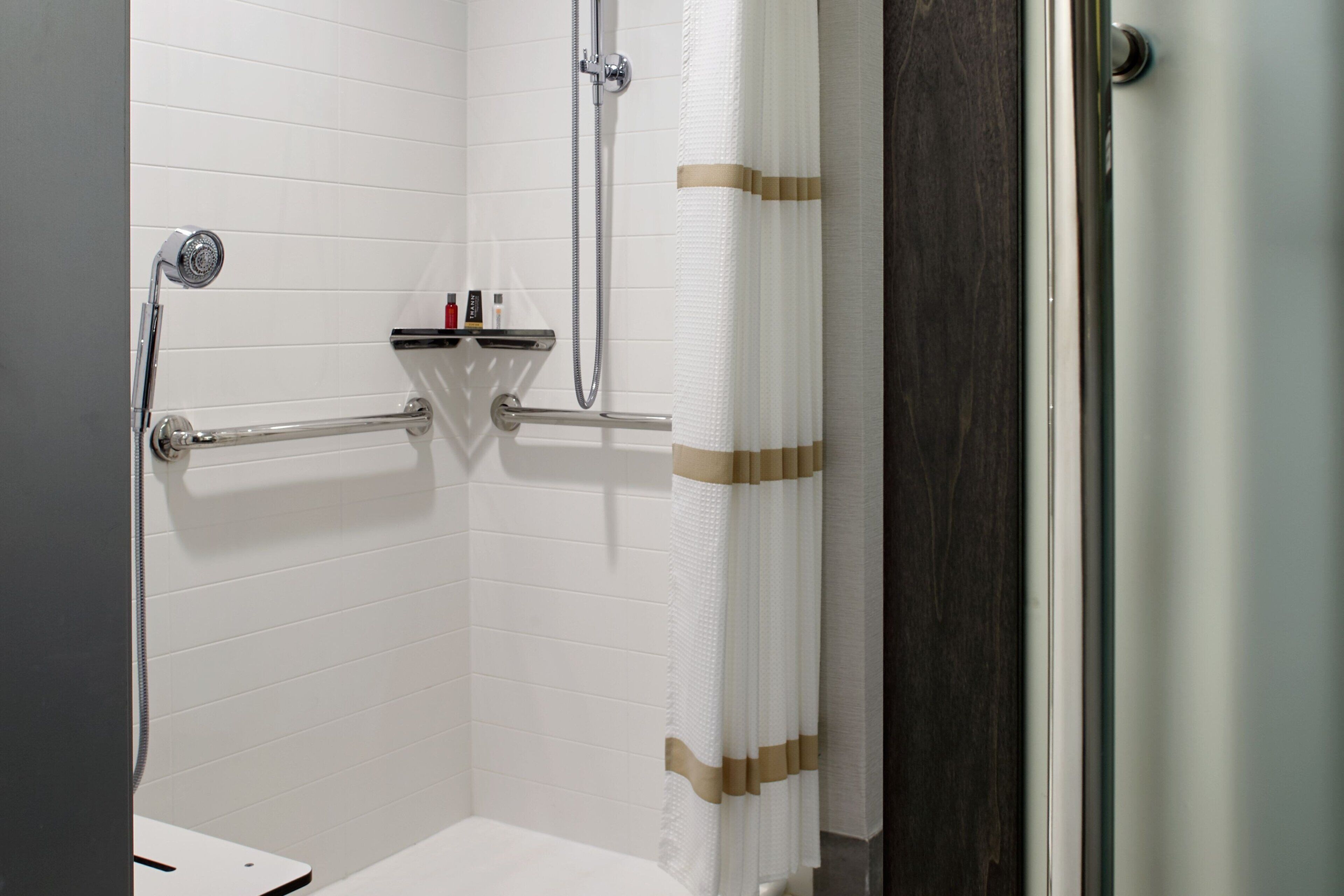 room, 1 king bed | 1 bedroom, premium bedding, down duvets, pillow-top beds