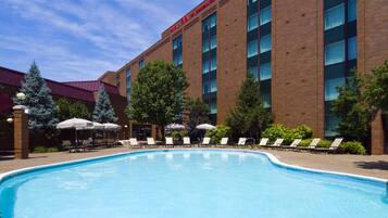 Innenpool, Außenpool