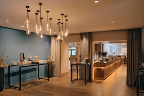 Daily buffet breakfast (EUR 29.50 per person)