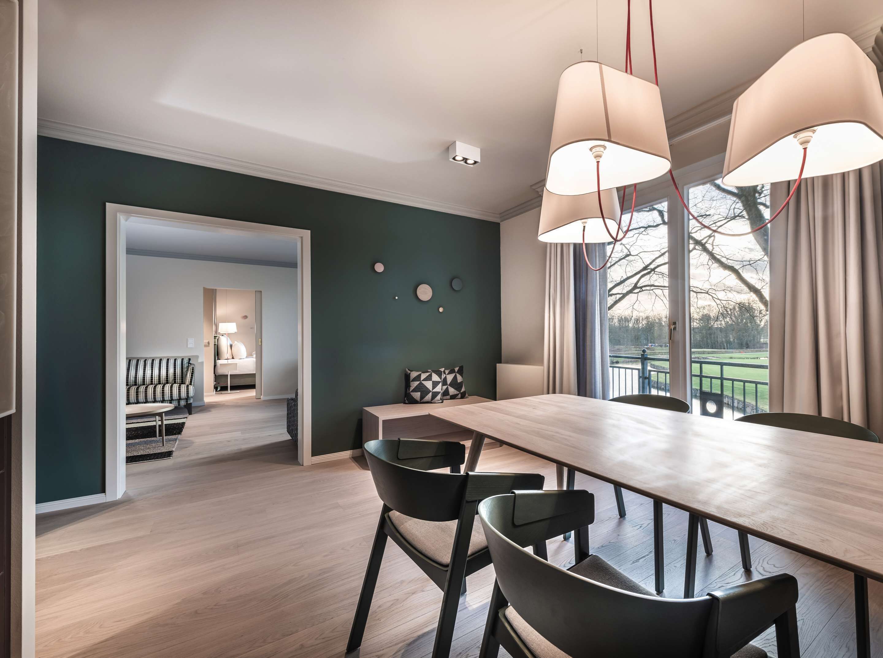 hypo-allergenic bedding, in-room safe, desk, laptop workspace