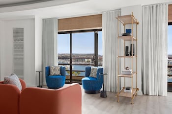 Executive Suite, 1 King Bed with Sofa bed, City View (Mobility/Hearing Access, Roll-In Shwr) | 1 bedroom, down comforters, pillowtop beds, in-room safe at Marriott Marina del Rey