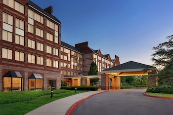Embassy Suites by Hilton Philadelphia Valley Forge