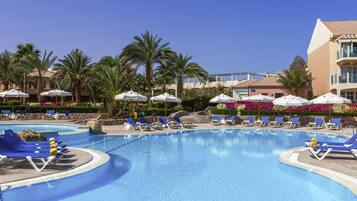 3 outdoor pools, open 7:00 AM to 5:00 PM, pool umbrellas, pool loungers