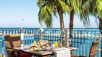 Suite familiare, vista mare | 1 camera, minibar, una cassaforte in camera