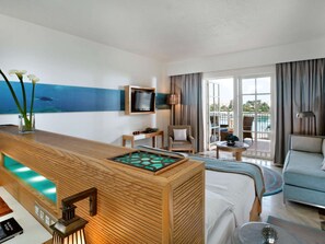 1 bedroom, minibar, in-room safe, free cribs/infant beds