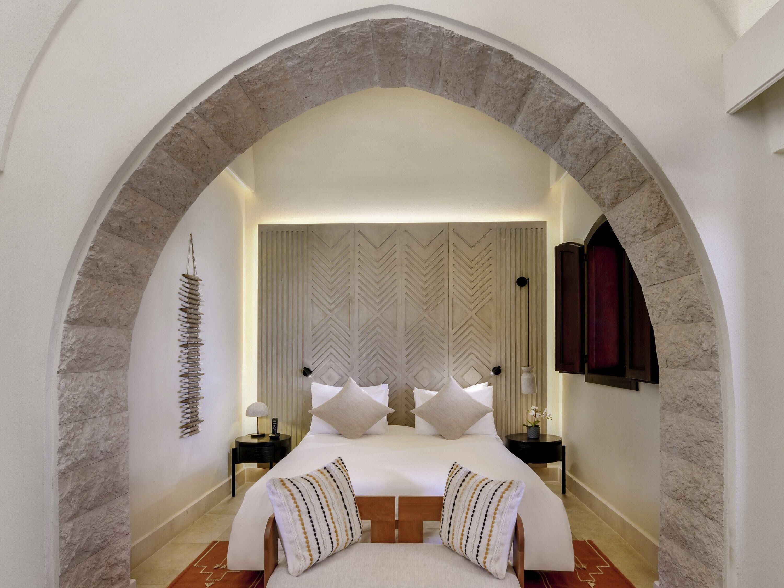 Junior Suite, 1 Queen Bed, Sea View | Hypo-allergenic bedding, minibar, in-room safe, blackout drapes