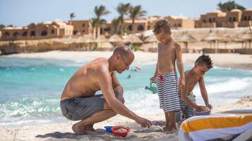 私家海滩、沙滩椅、海滩遮阳伞、沙滩毛巾