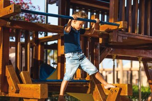 Außen-Kinderspielplatz
