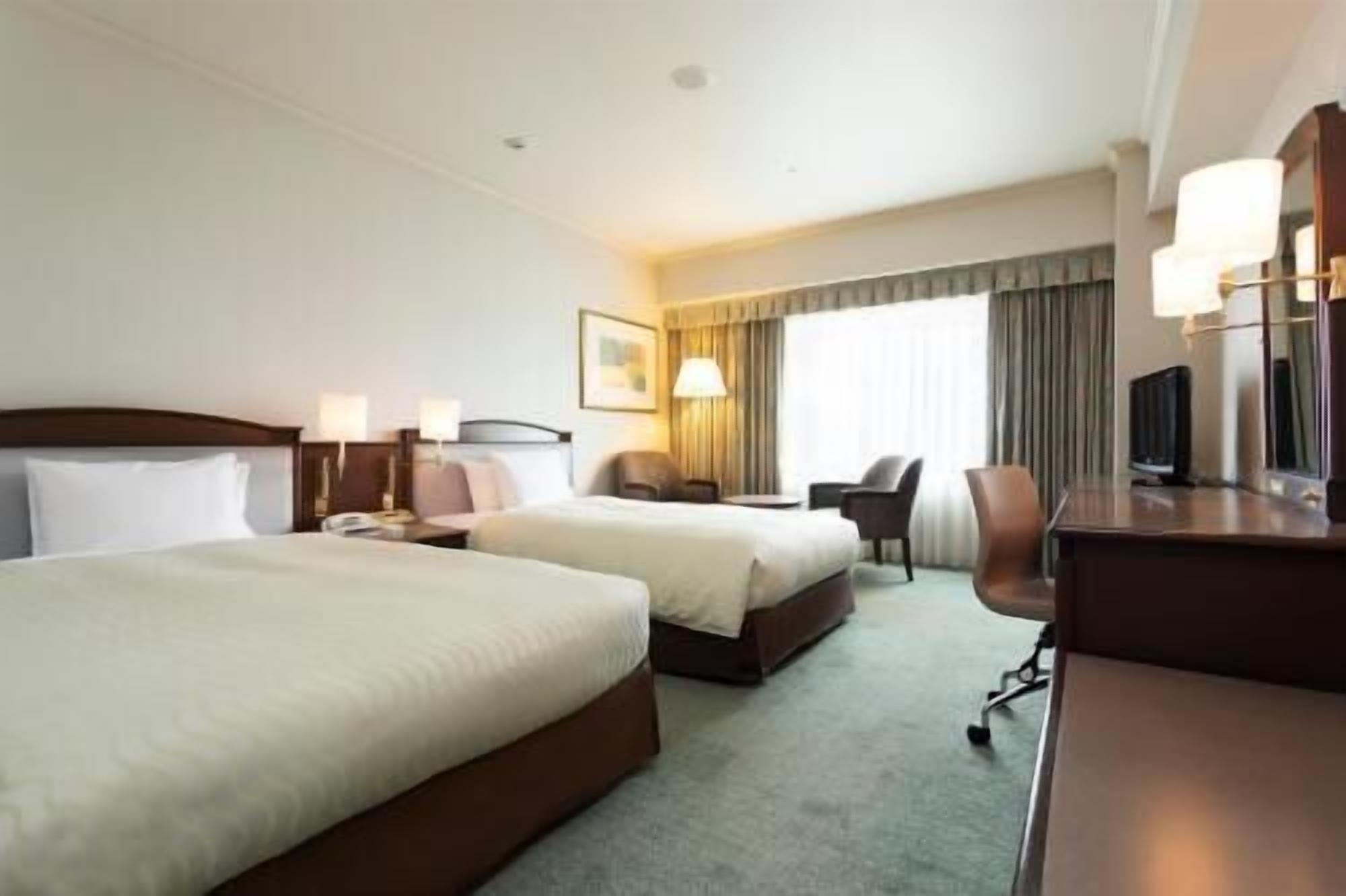 In-room safe, desk, blackout curtains, soundproofing