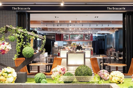 Restaurant. Hotel Nikko Kansai Airport
