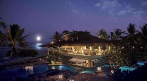 2 bars/lounges, swim-up bar, poolside bar