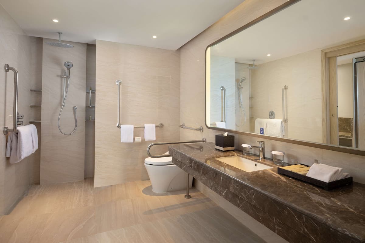 Bathroom shower