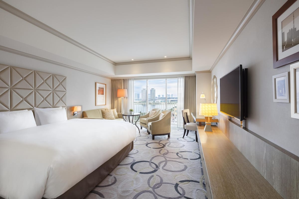 Daunenbettdecken, Zimmersafe, Schreibtisch, Verdunkelungsvorhänge