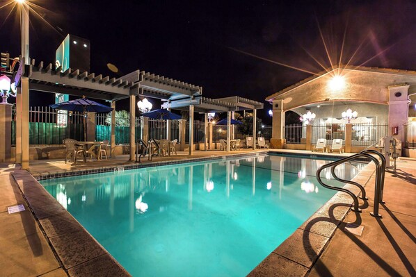 Seasonal outdoor pool