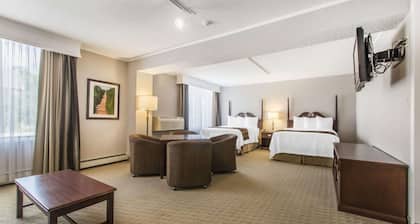 Quality Inn & Suites Downtown