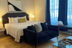 1 dormitorio, escritorio, tabla de planchar con plancha y wifi gratis