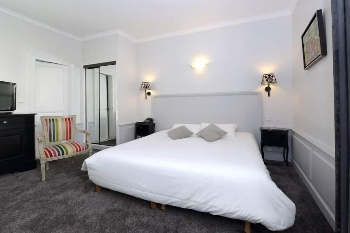 1 bedroom, minibar, in-room safe, individually decorated