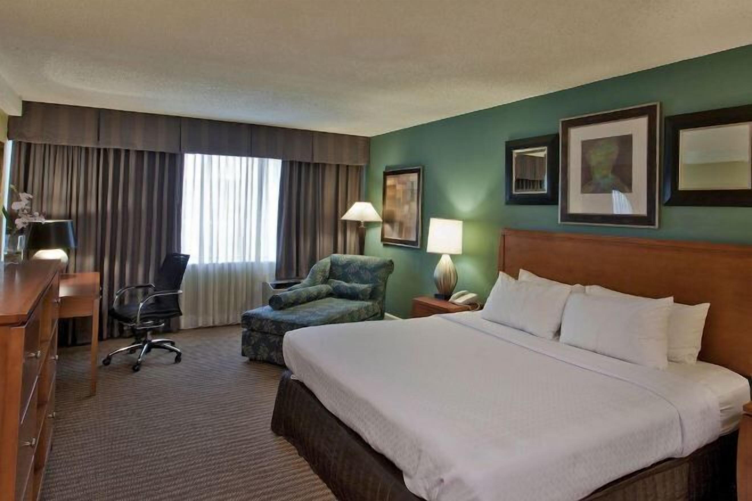 Minibar, in-room safe, desk, blackout drapes