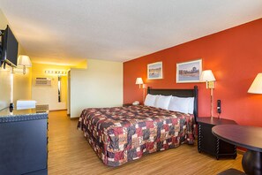 Room, 1 King Bed (Upstairs)